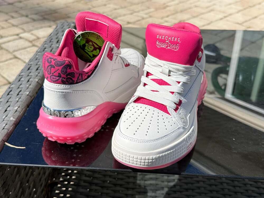 Skechers Snoop Dogg Shoes Size 7 White Pink Paisley Leather Sneakers